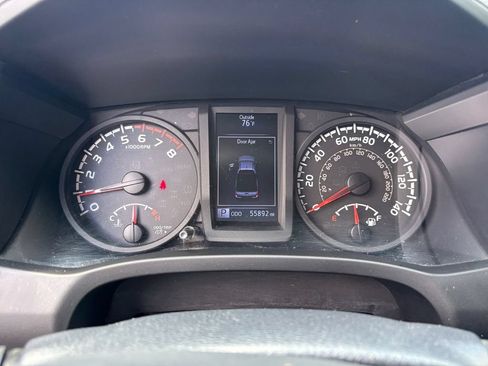 Used 2019 Toyota Tacoma SR w/ SR Convenience Package AWD/4WD image 16