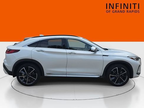 Used 2023 INFINITI QX55 Essential w/ Accent Package AWD/4WD image 4
