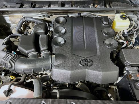 Certified 2021 Toyota 4Runner SR5 image 27