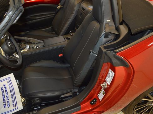 New 2026 MAZDA MX-5 Miata Grand Touring w/ Weather Package image 13