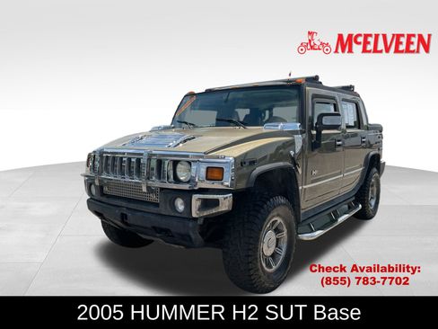 Used 2005 HUMMER H2 SUT w/ Preferred Equipment Group AWD/4WD image 1