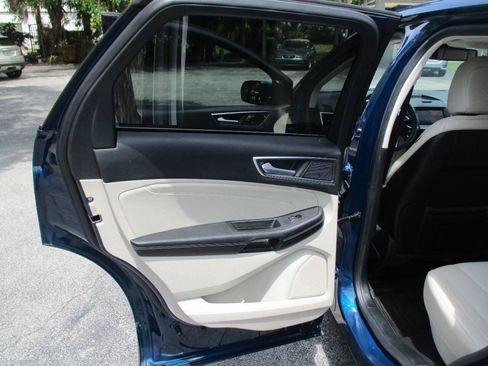 Used 2020 Ford Edge Titanium w/ Equipment Group 301A FWD image 24