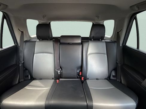 Used 2017 Toyota 4Runner SR5 Premium RWD image 10
