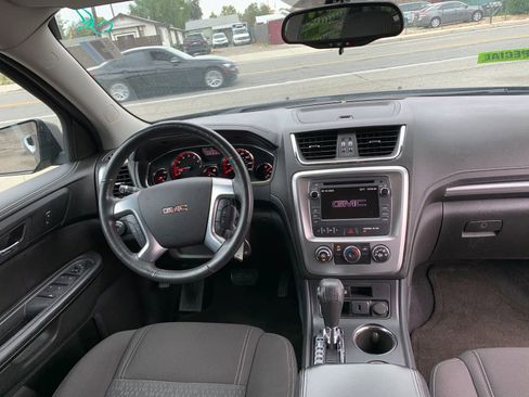 Used 2015 GMC Acadia SLE FWD image 11