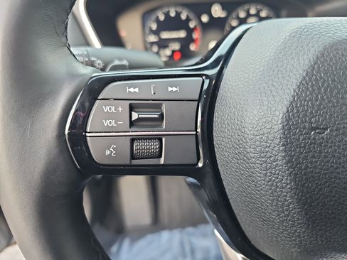 Certified 2025 Acura Integra image 16