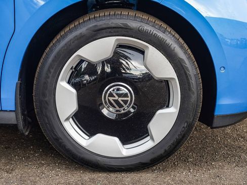 New 2025 Volkswagen ID. Buzz Pro S Plus image 10