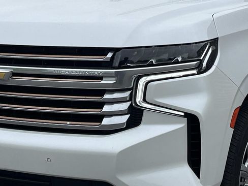 Used 2023 Chevrolet Tahoe High Country AWD/4WD image 9