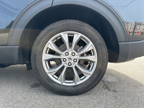 Used 2024 Ford Explorer Limited image 44