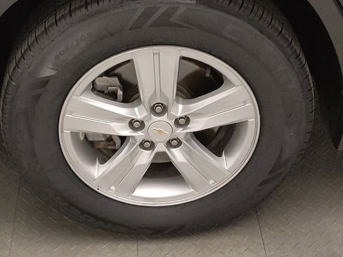 Used 2022 Chevrolet Trax LS w/ Tint and Cruise Package FWD image 31