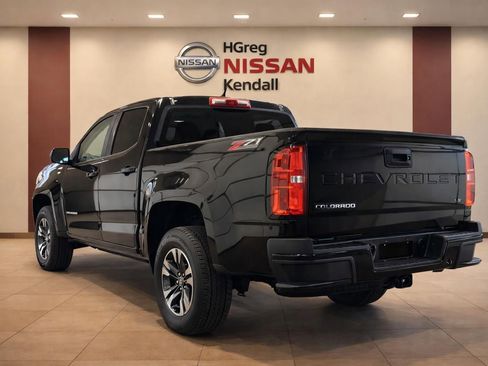 Used 2022 Chevrolet Colorado Z71 RWD image 2
