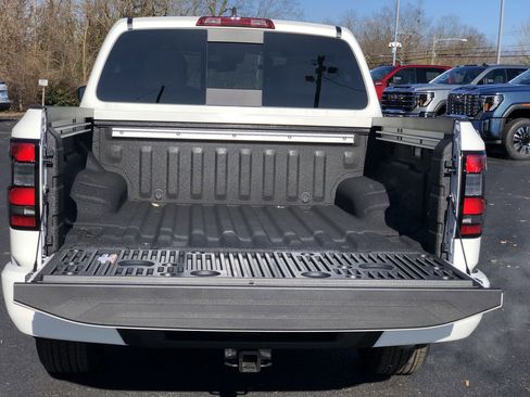New 2026 Nissan Frontier SV w/ SV Convenience Package image 17