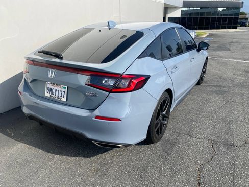 Used 2024 Honda Civic Sport Touring image 3