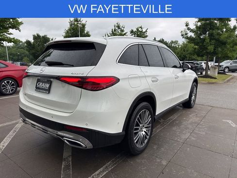 Used 2025 Mercedes-Benz GLC 300 4MATIC image 9