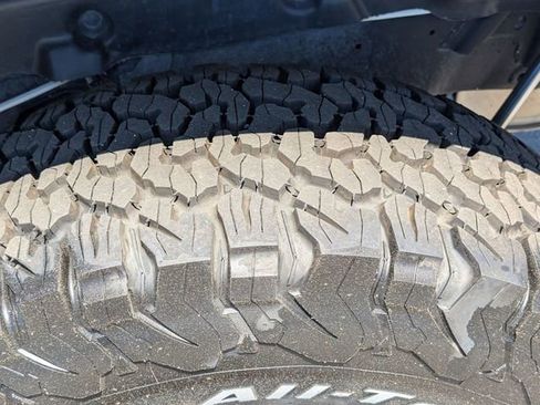 Used 2021 Jeep Wrangler Unlimited Rubicon AWD/4WD image 9