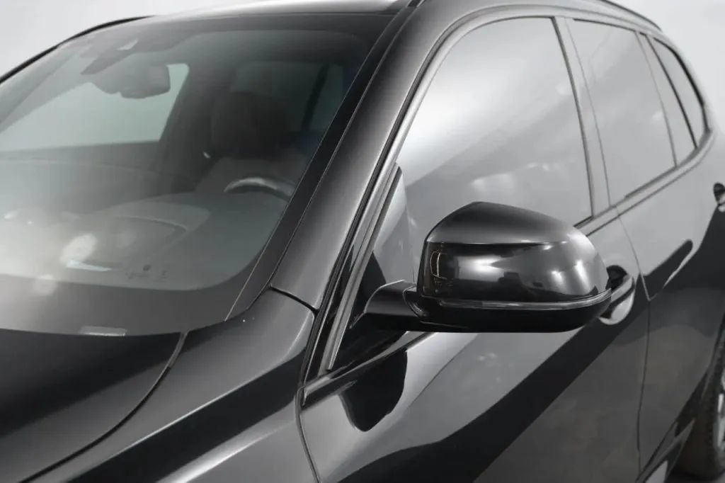 Used 2020 BMW X5 xDrive40i w/ M Sport Package AWD/4WD image 9