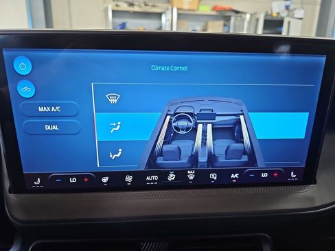 Used 2025 Ford Maverick Tremor AWD/4WD image 22