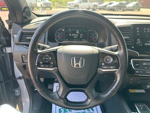 Used 2022 Honda Pilot Black Edition image 15