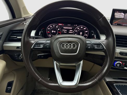 Used 2019 Audi Q7 2.0T Premium Plus w/ Premium Plus Package AWD/4WD image 19