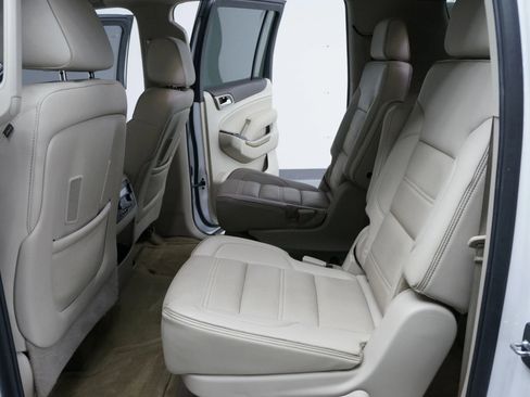 Used 2016 GMC Yukon XL Denali w/ Open Road Package image 29