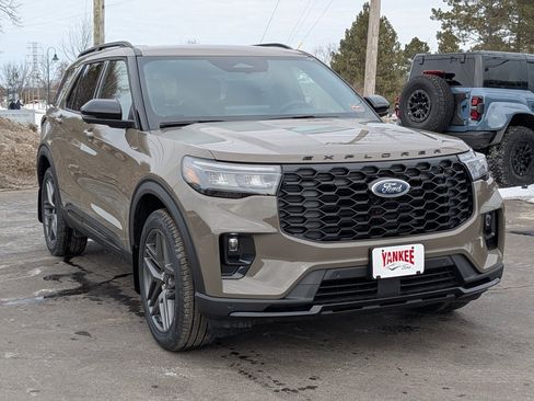New 2026 Ford Explorer ST-Line image 1