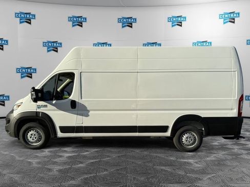 New 2024 RAM ProMaster 3500 w/ Delivery Van Package FWD image 2