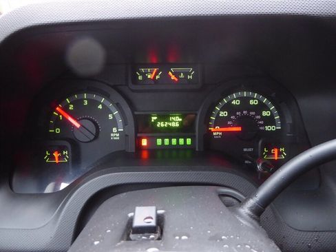 Used 2013 Ford E-350 and Econoline 350 XL image 12