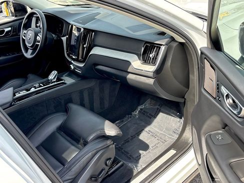 Used 2025 Volvo XC60 T8 Ultra w/ Protection Package Premier AWD/4WD image 30