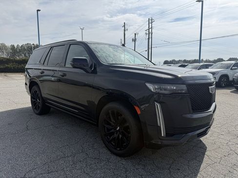 Used 2023 Cadillac Escalade Sport Platinum w/ LPO, ONYX Package image 4