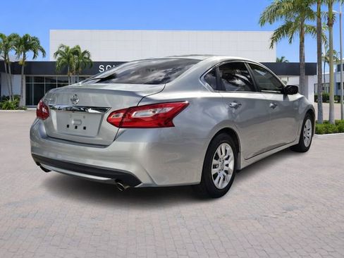 Used 2016 Nissan Altima 2.5 S w/ Power Driver Seat Package image 7