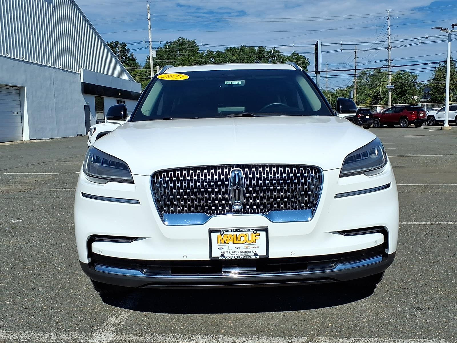 Used 2023 Lincoln Aviator AWD w/ Premium Package image 2