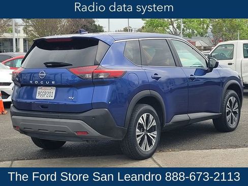 Used 2023 Nissan Rogue SV FWD image 9