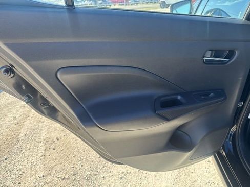 Used 2023 Nissan Versa SV image 23