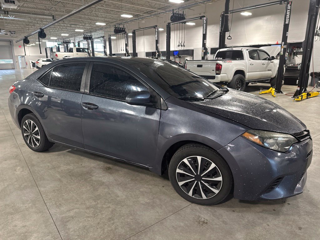 Used 2014 Toyota Corolla LE FWD image 4