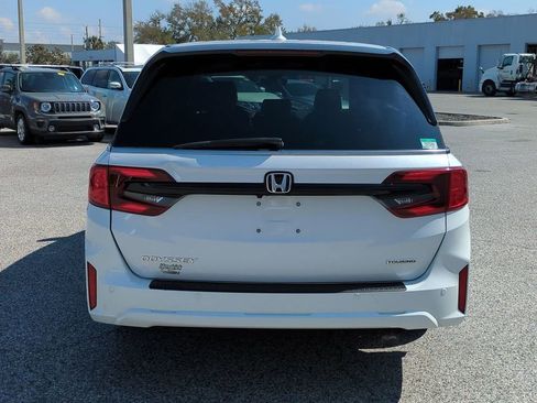 Used 2025 Honda Odyssey Touring image 6