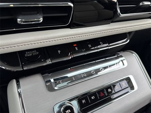 New 2025 Lincoln Aviator Reserve w/ Equipment Group 201A image 23