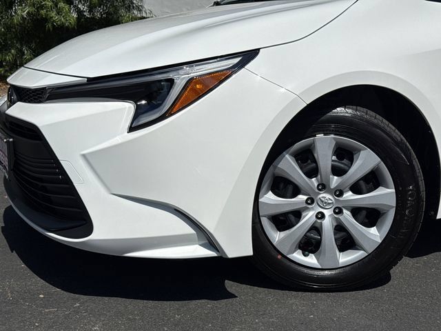 Certified 2026 Toyota Corolla LE FWD image 3