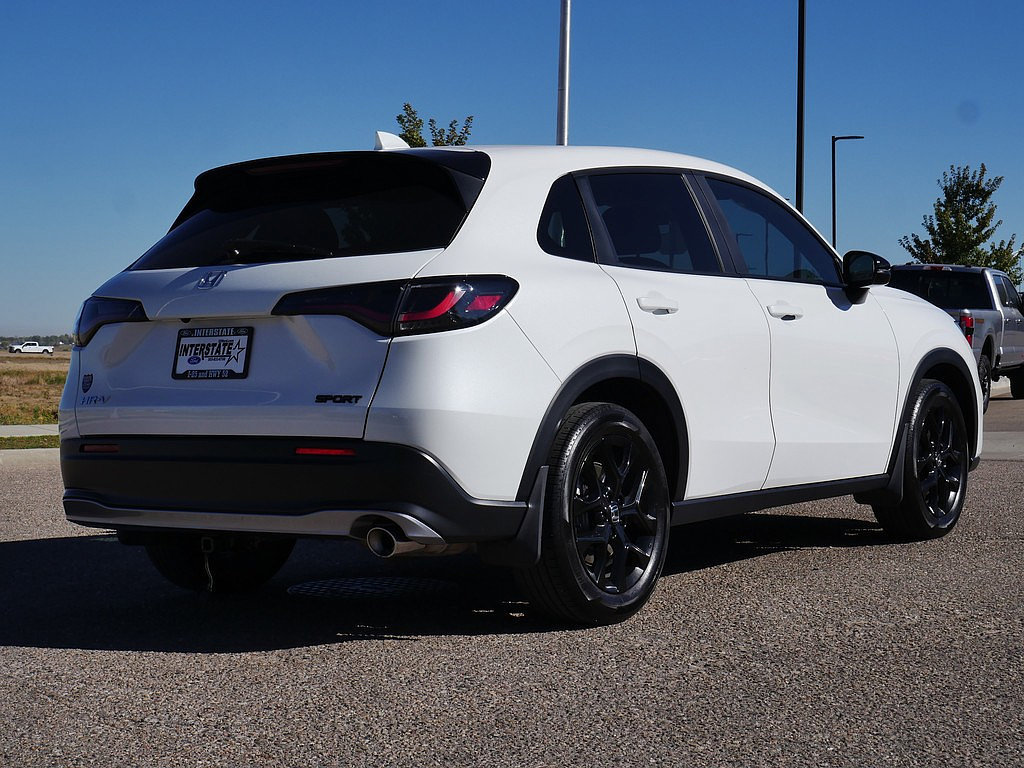 Used 2024 Honda HR-V Sport image 5