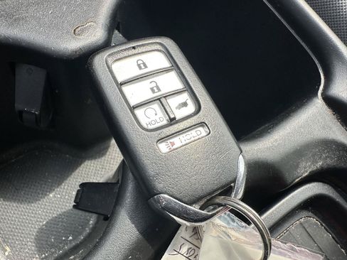 Used 2020 Honda CR-V EX image 14