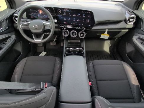 New 2026 Chevrolet Blazer EV LT w/ Midnight/Sport Edition FWD image 12