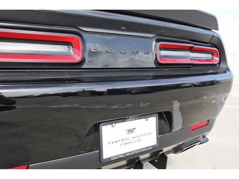 Used 2022 Dodge Challenger SXT w/ Blacktop Package image 28