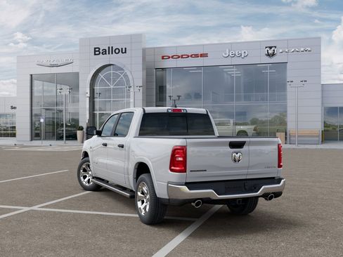 New 2026 RAM 1500 4x4 Crew Cab image 3