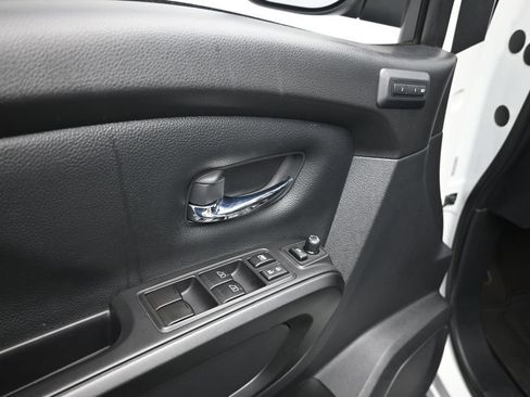 Used 2021 Nissan Titan PRO-4X w/ Pro-4x Convenience Package AWD/4WD image 9