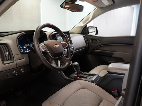 Used 2019 Chevrolet Colorado W/T w/ Custom Special Edition image 6