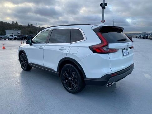 Used 2023 Honda CR-V Sport Touring image 6