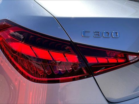 Used 2026 Mercedes-Benz C 300 4MATIC Sedan image 32