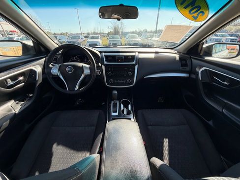Used 2017 Nissan Altima 2.5 image 12