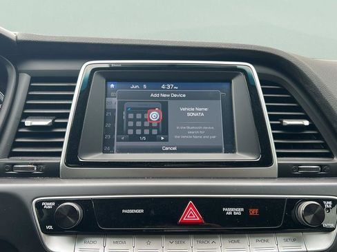 Used 2018 Hyundai Sonata SE FWD image 19