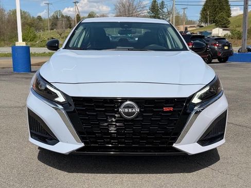 Used 2025 Nissan Altima 2.5 SR image 18