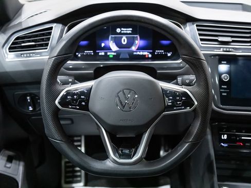 Certified 2024 Volkswagen Tiguan SE R-Line AWD/4WD image 15