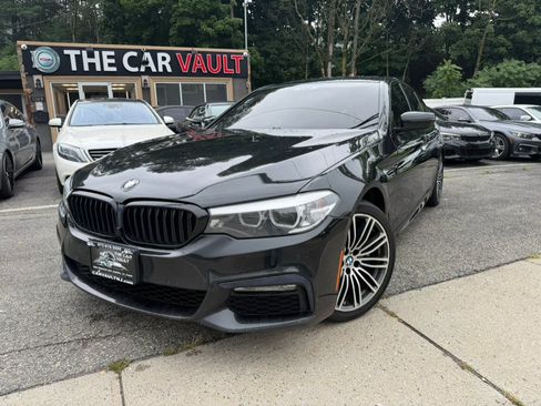 Used 2018 BMW 530e xDrive AWD/4WD image 2